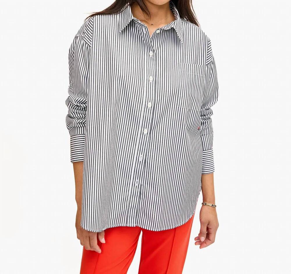 NEW CLARE V. emilette oversized shirt in midnight & cream